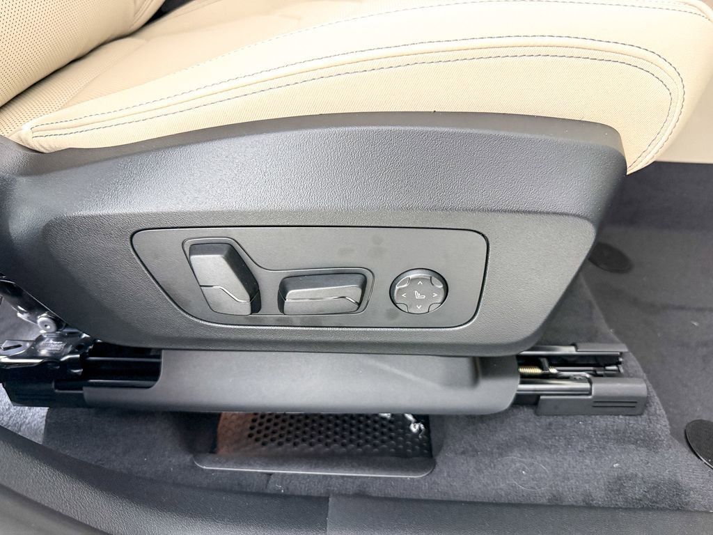 Thumbnail: 2025 BMW X1 - 29