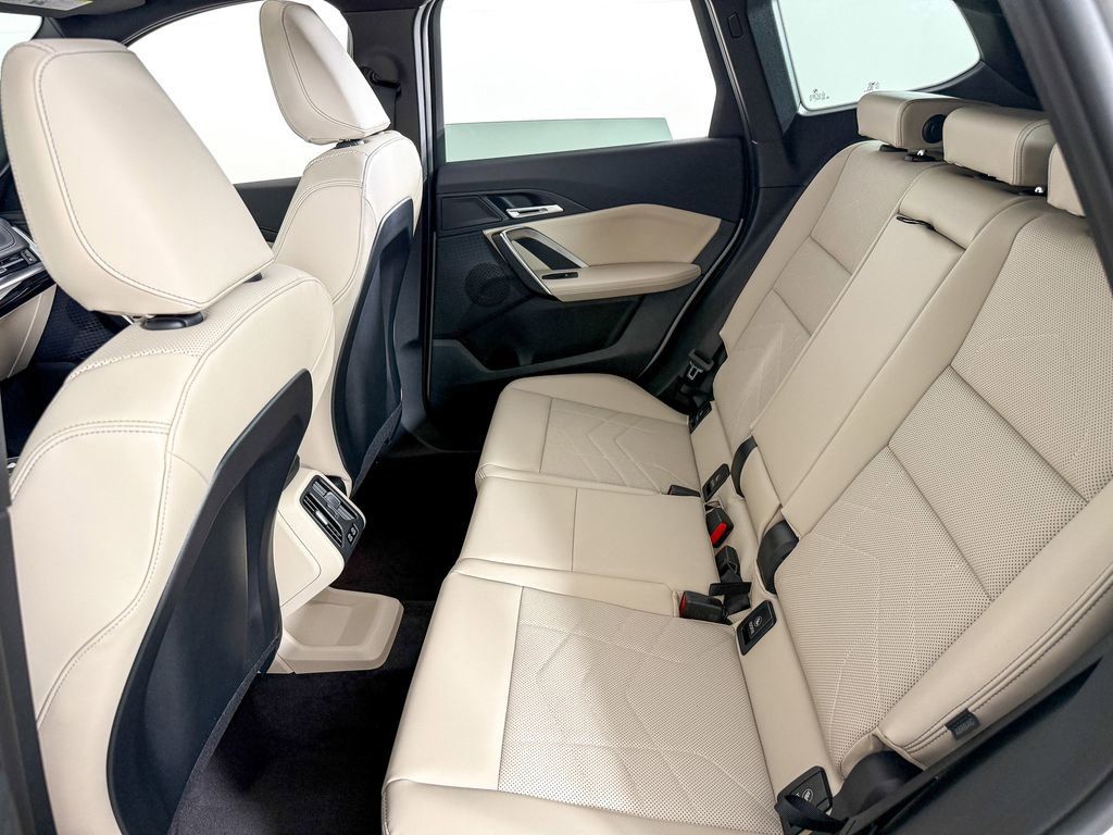 Thumbnail: 2025 BMW X1 - 33