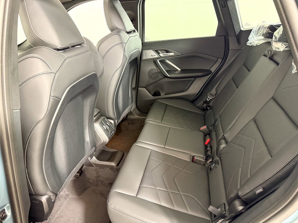 Thumbnail: 2025 BMW X1 - 31