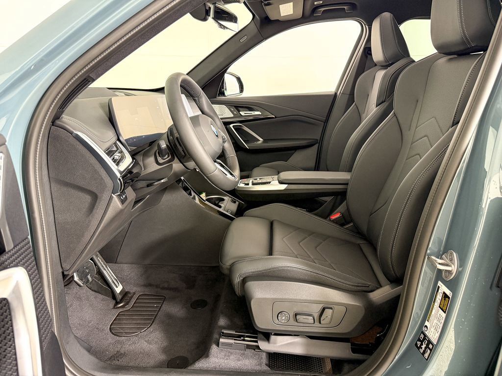 Thumbnail: 2025 BMW X1 - 32