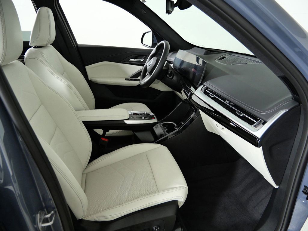 Thumbnail: 2026 BMW X1 - 9