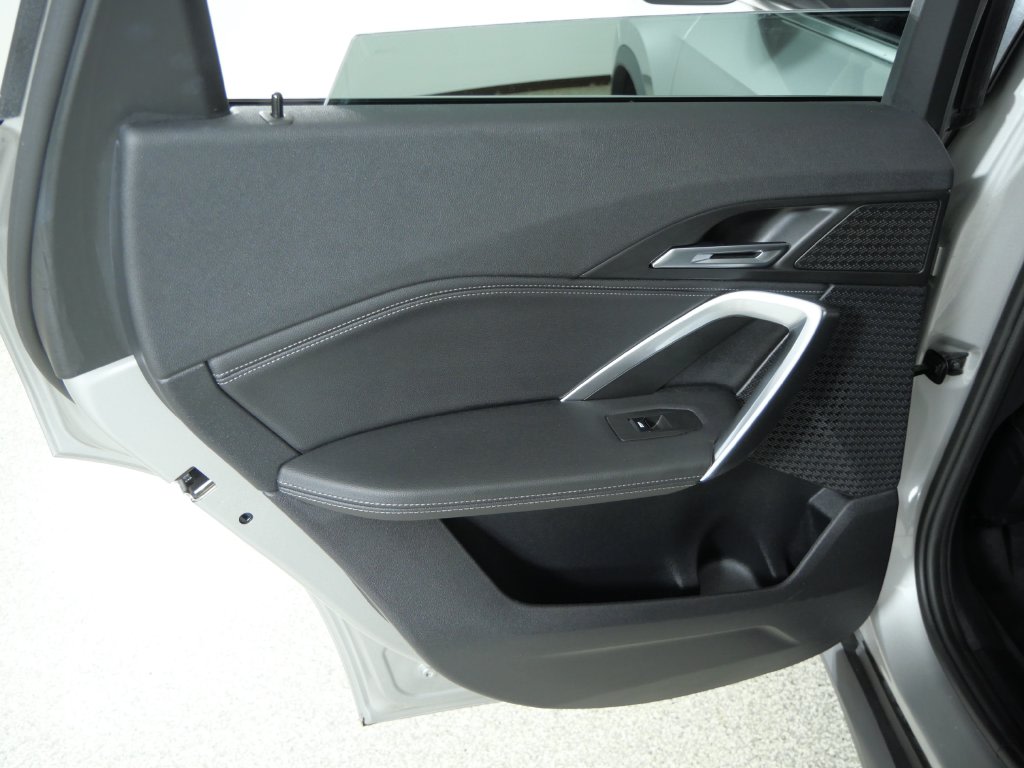 Thumbnail: 2023 BMW X1 - 33