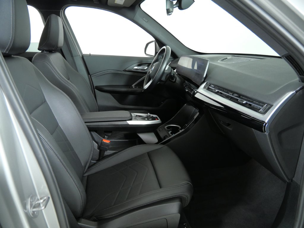 Thumbnail: 2023 BMW X1 - 8