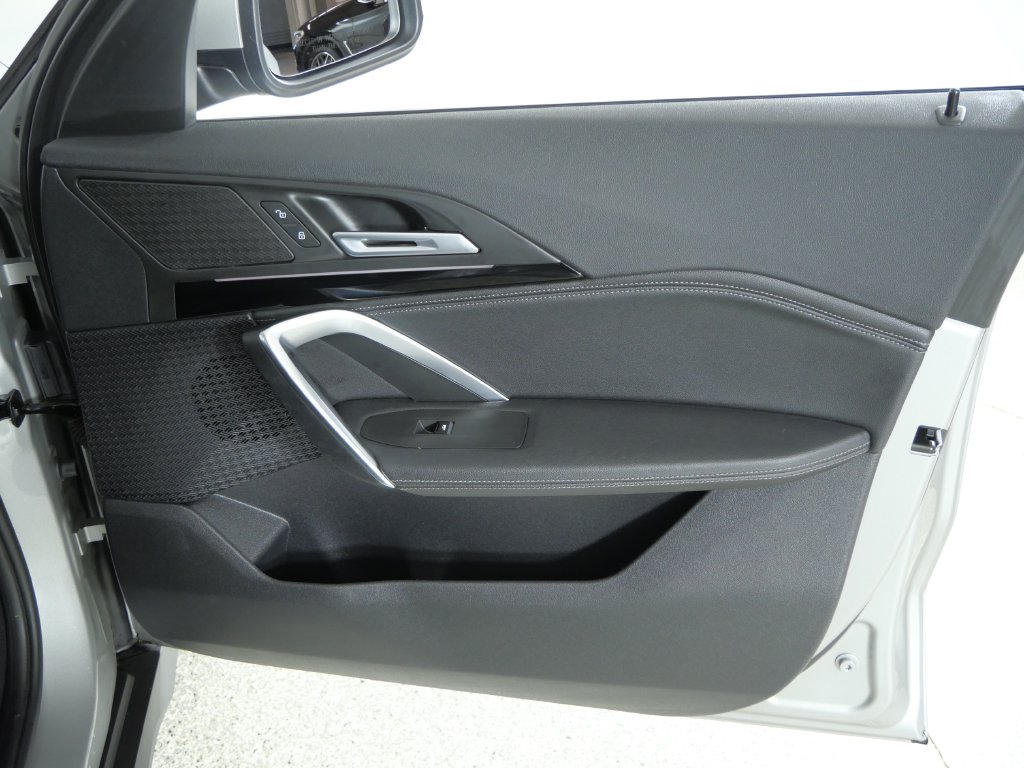 Thumbnail: 2023 BMW X1 - 28