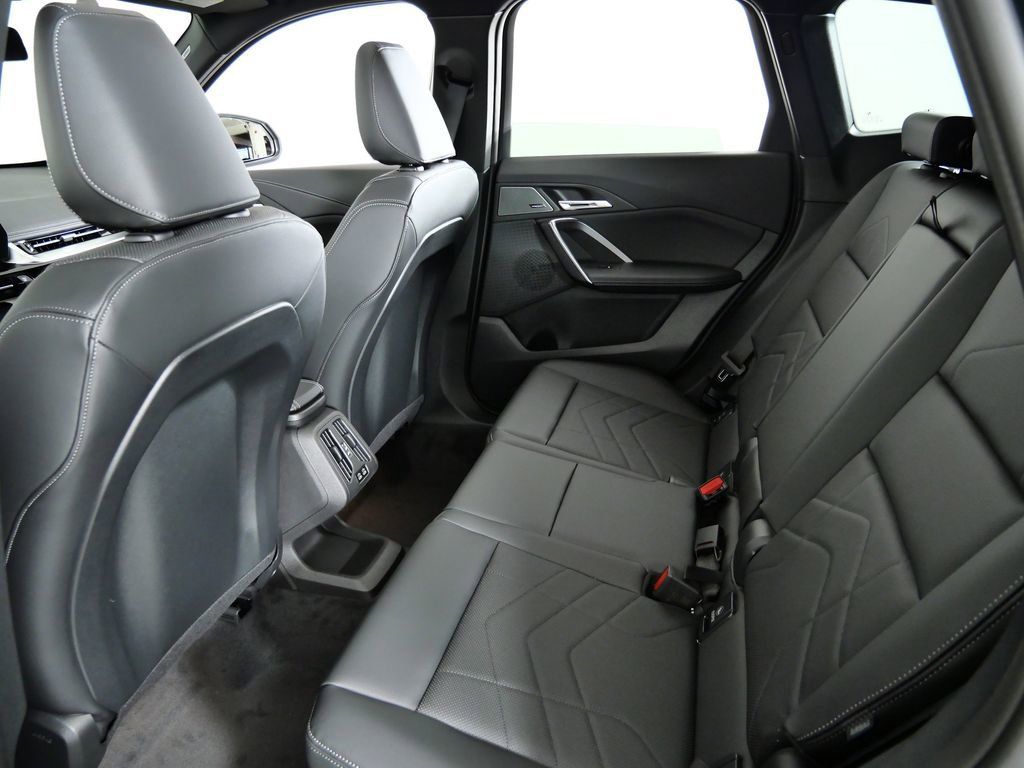 Thumbnail: 2026 BMW X1 - 34