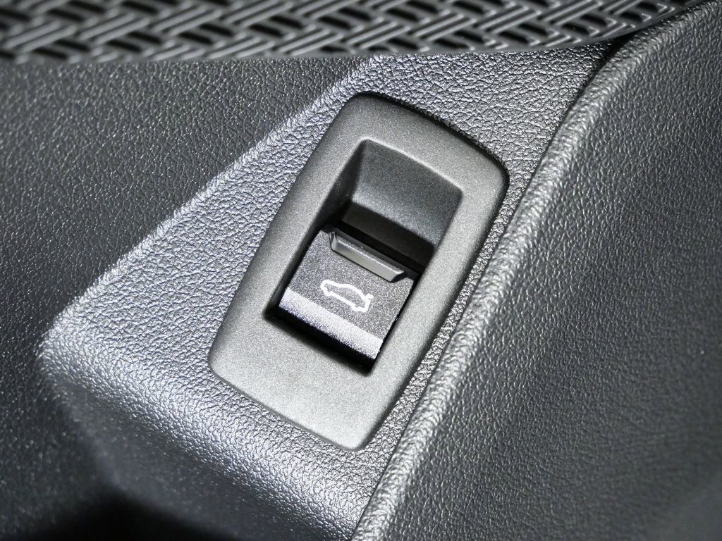 Thumbnail: 2026 BMW X1 - 40