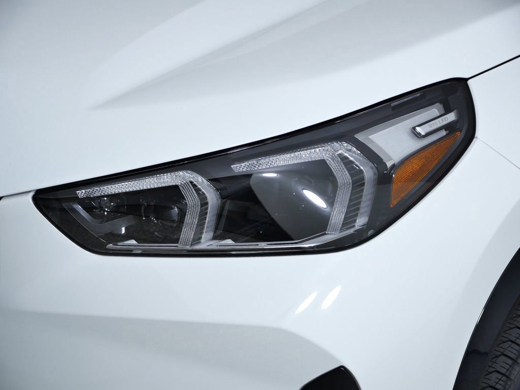 Thumbnail: 2026 BMW X1 - 15