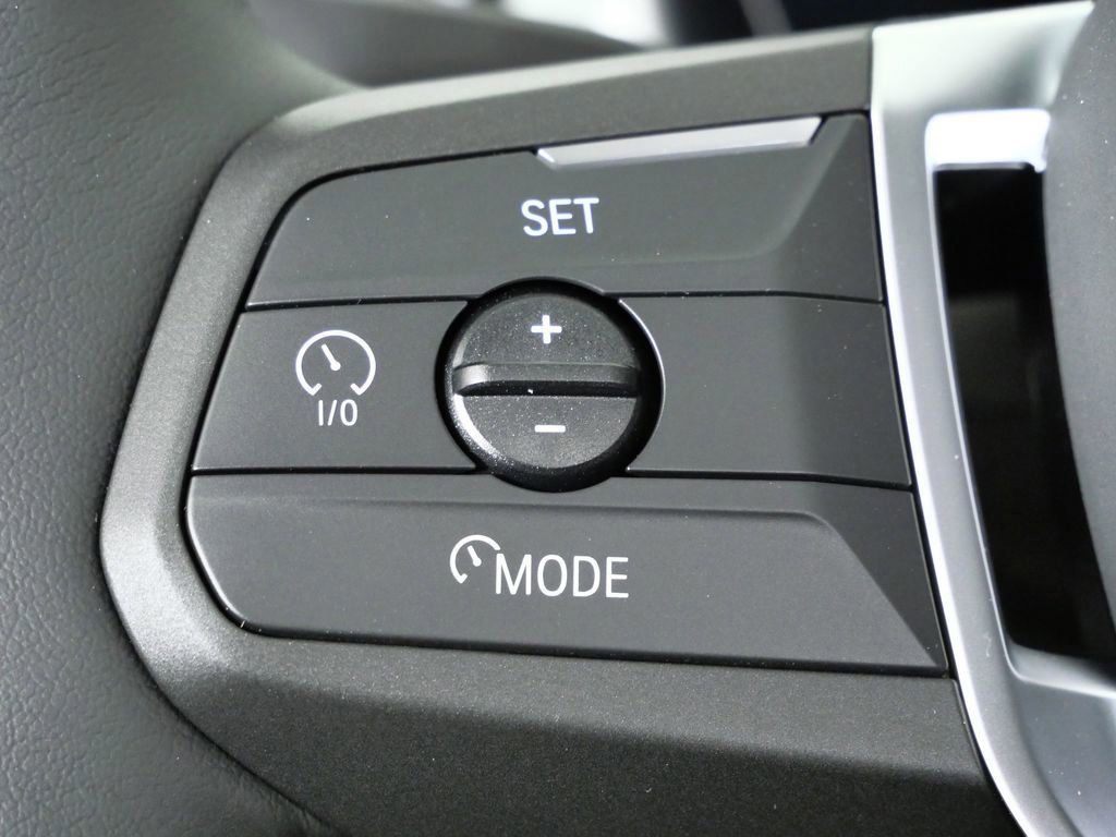 Thumbnail: 2026 BMW X1 - 11