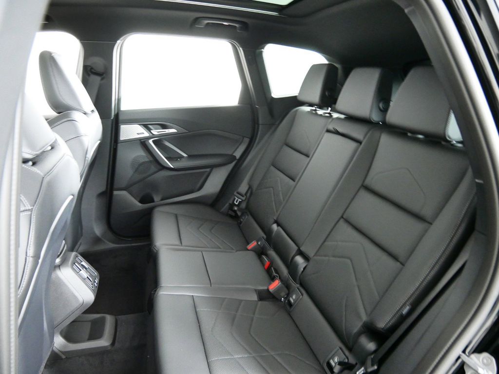 2025 BMW X1 xDrive28i 34