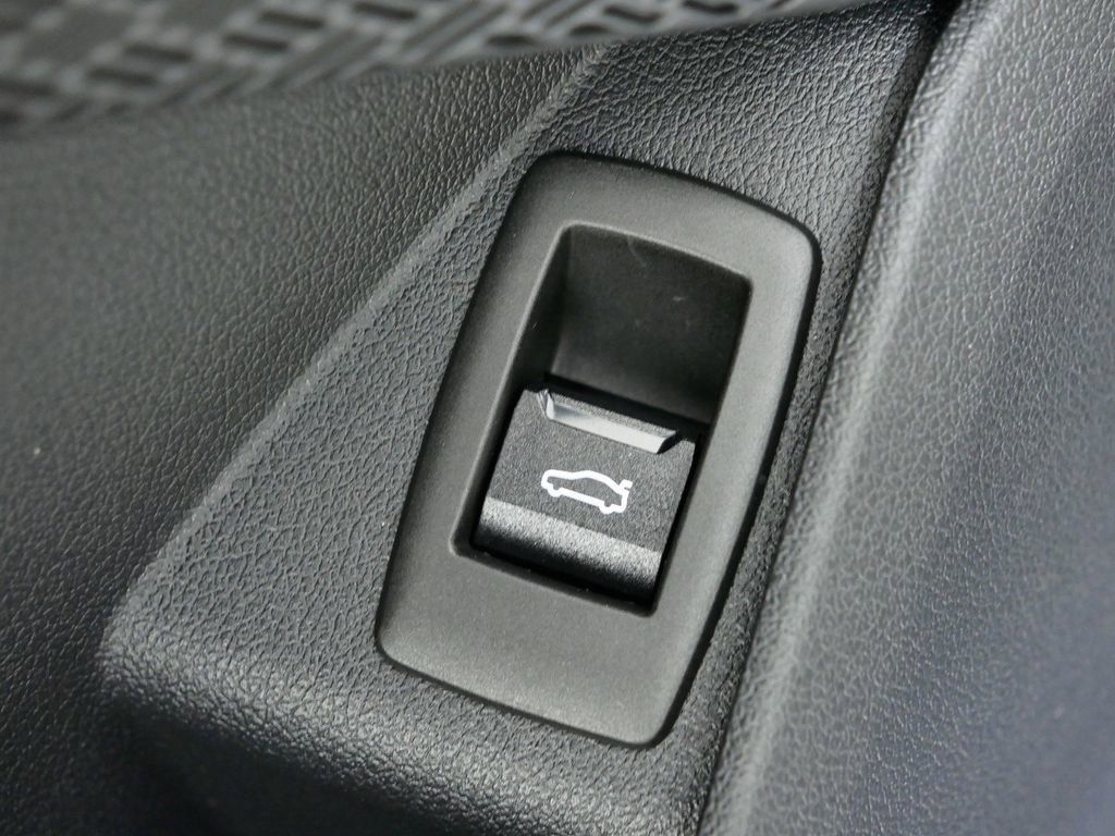 Thumbnail: 2025 BMW X1 - 37