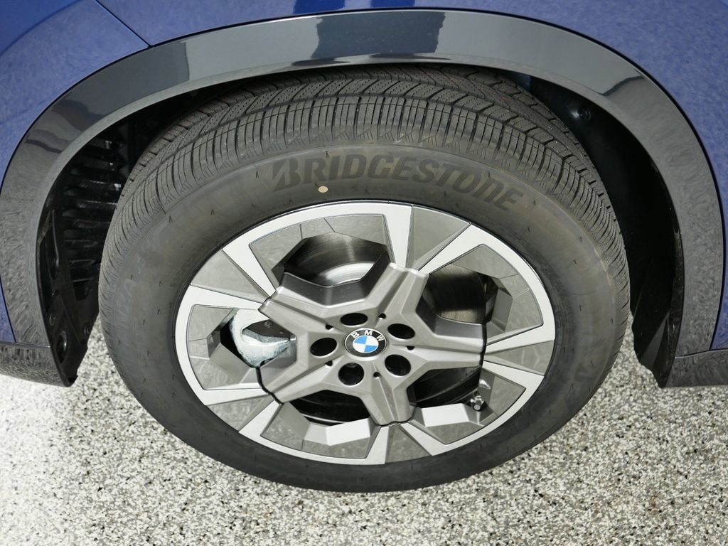 Thumbnail: 2025 BMW X1 - 26