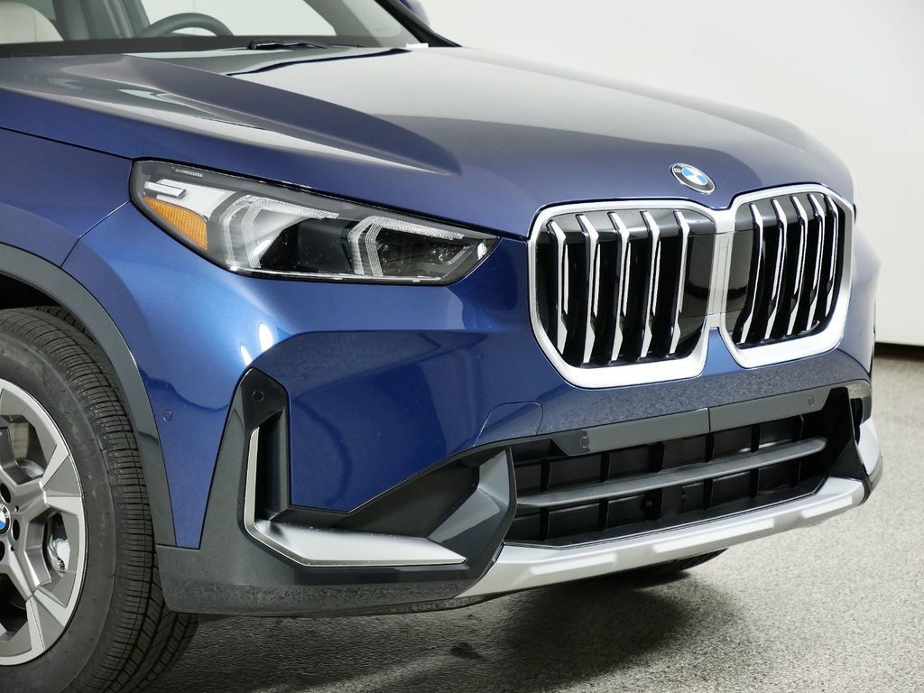 Thumbnail: 2025 BMW X1 - 18