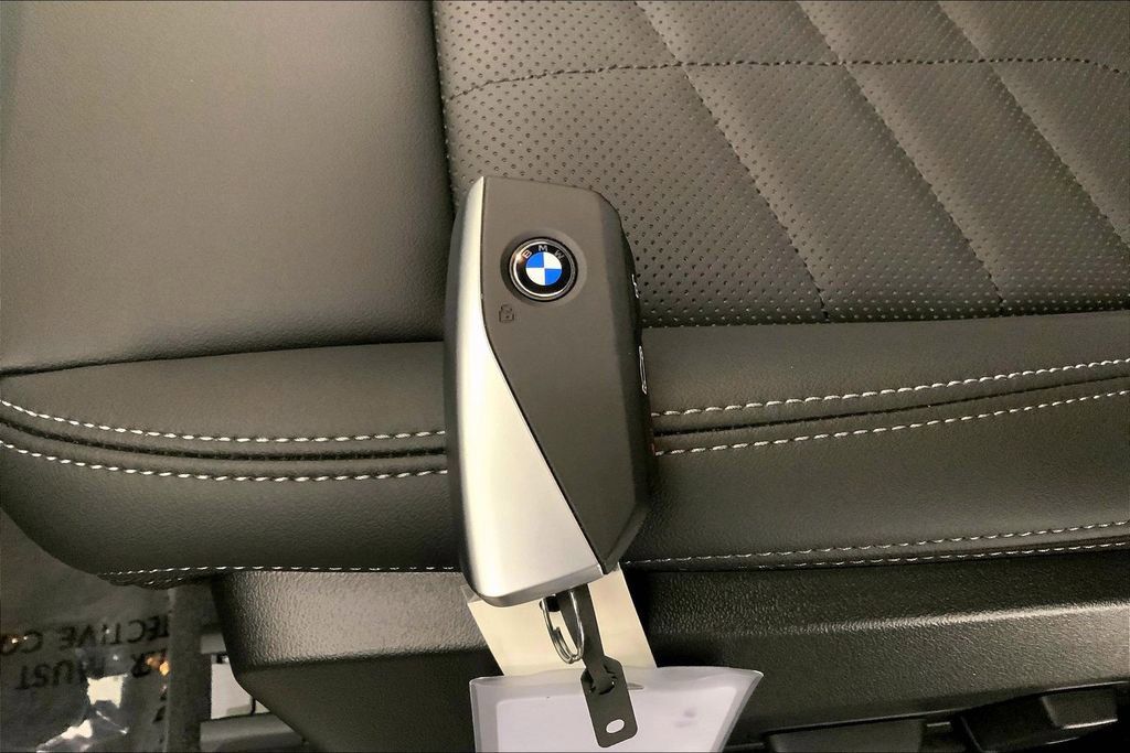 Thumbnail: 2026 BMW X1 - 23