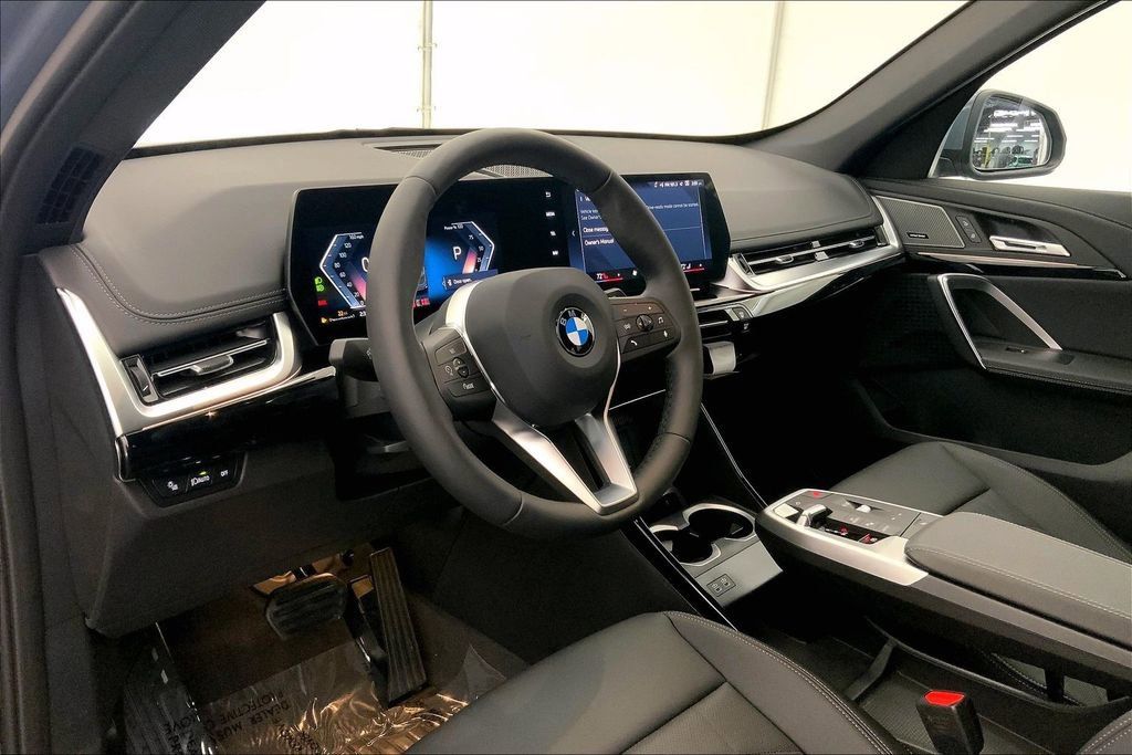 Thumbnail: 2026 BMW X1 - 2