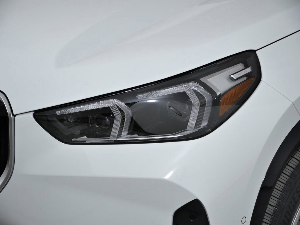 Thumbnail: 2026 BMW X1 - 15