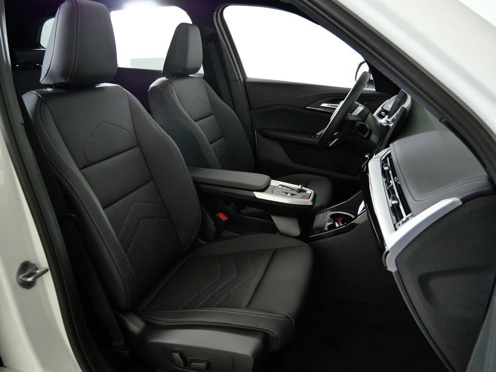 Thumbnail: 2026 BMW X1 - 9