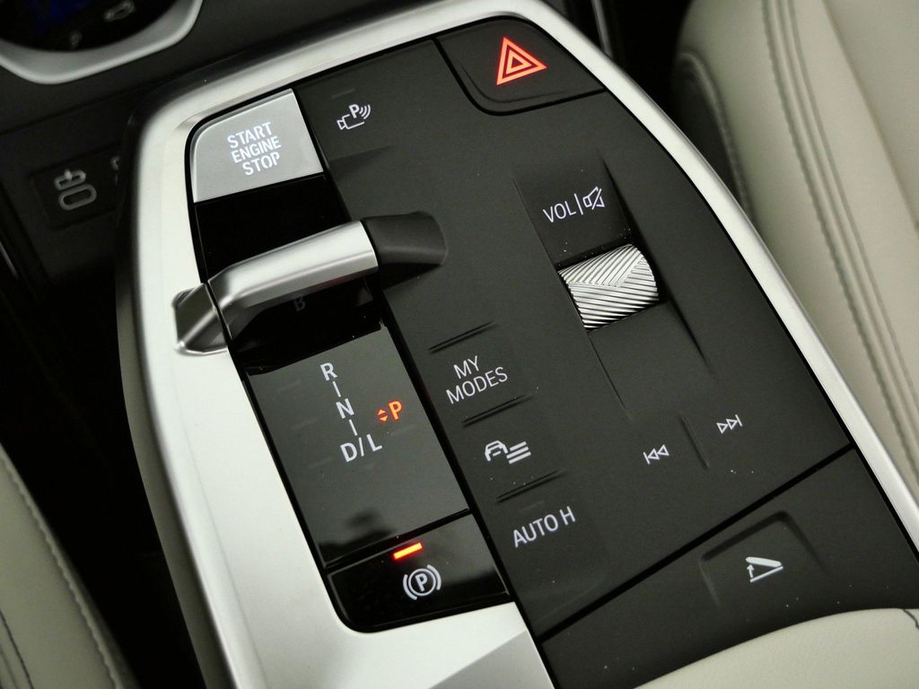 Thumbnail: 2026 BMW X1 - 12