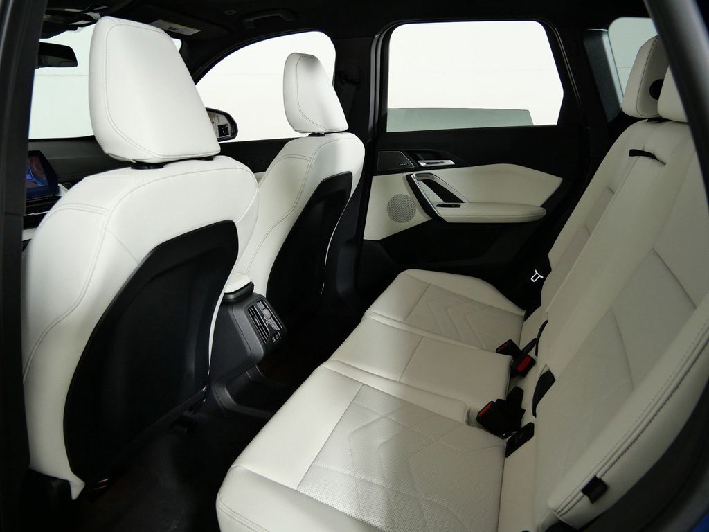 Thumbnail: 2026 BMW X1 - 34