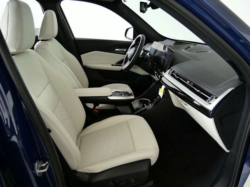 Thumbnail: 2026 BMW X1 - 8