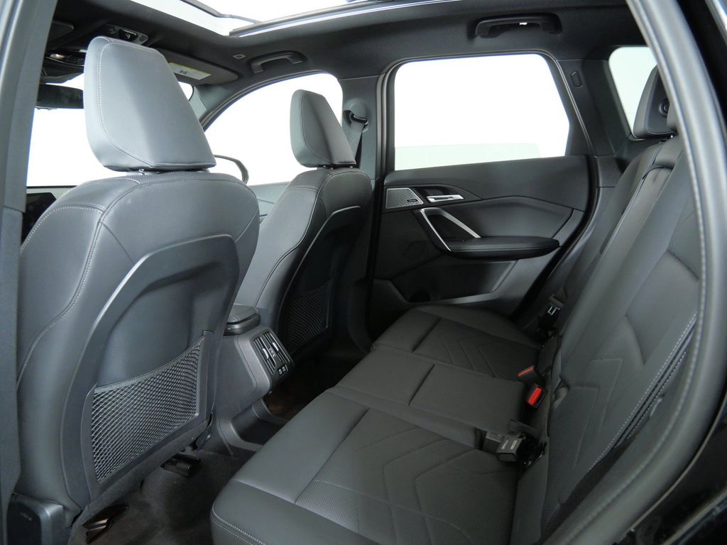 Thumbnail: 2023 BMW X1 - 34
