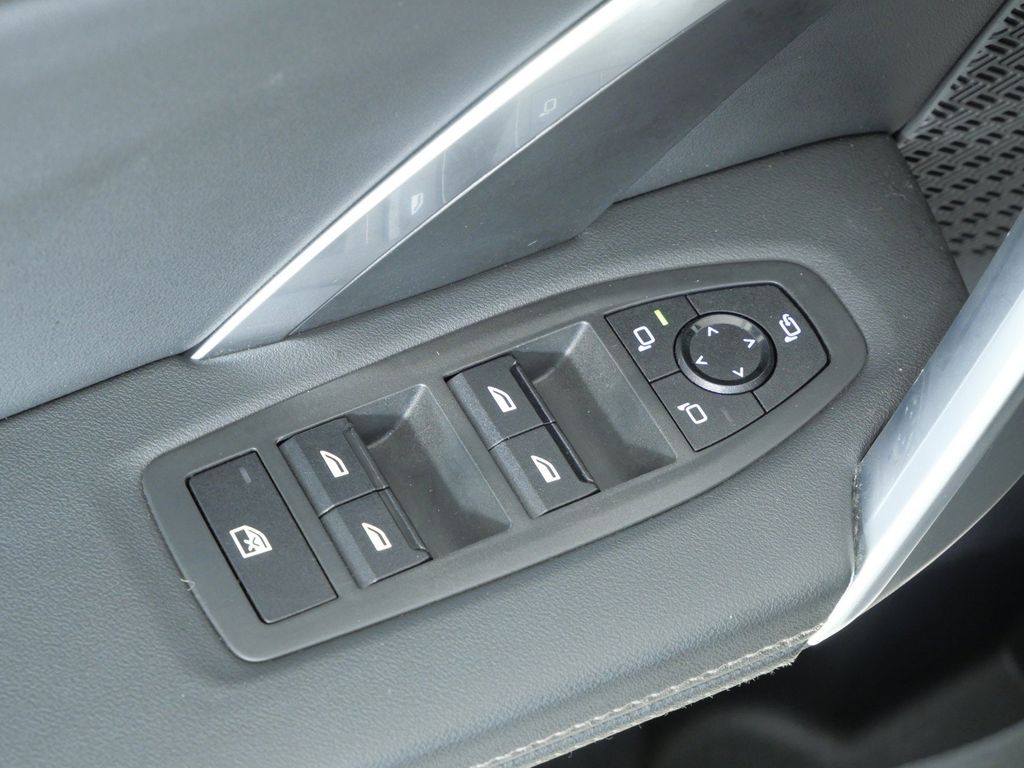 Thumbnail: 2023 BMW X1 - 39