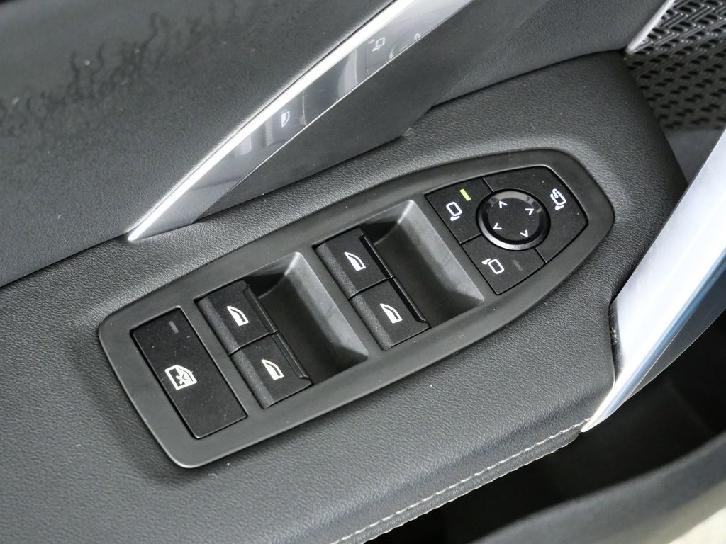 Thumbnail: 2025 BMW X1 - 40