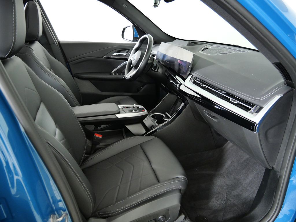 Thumbnail: 2025 BMW X1 - 9