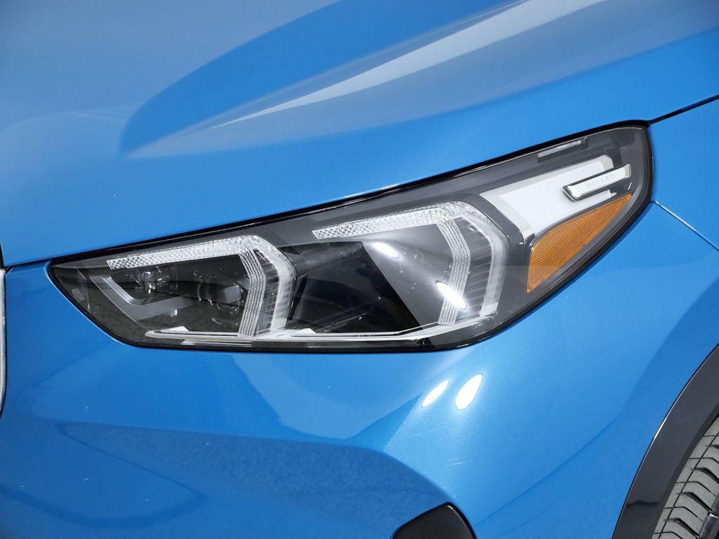 Thumbnail: 2025 BMW X1 - 17