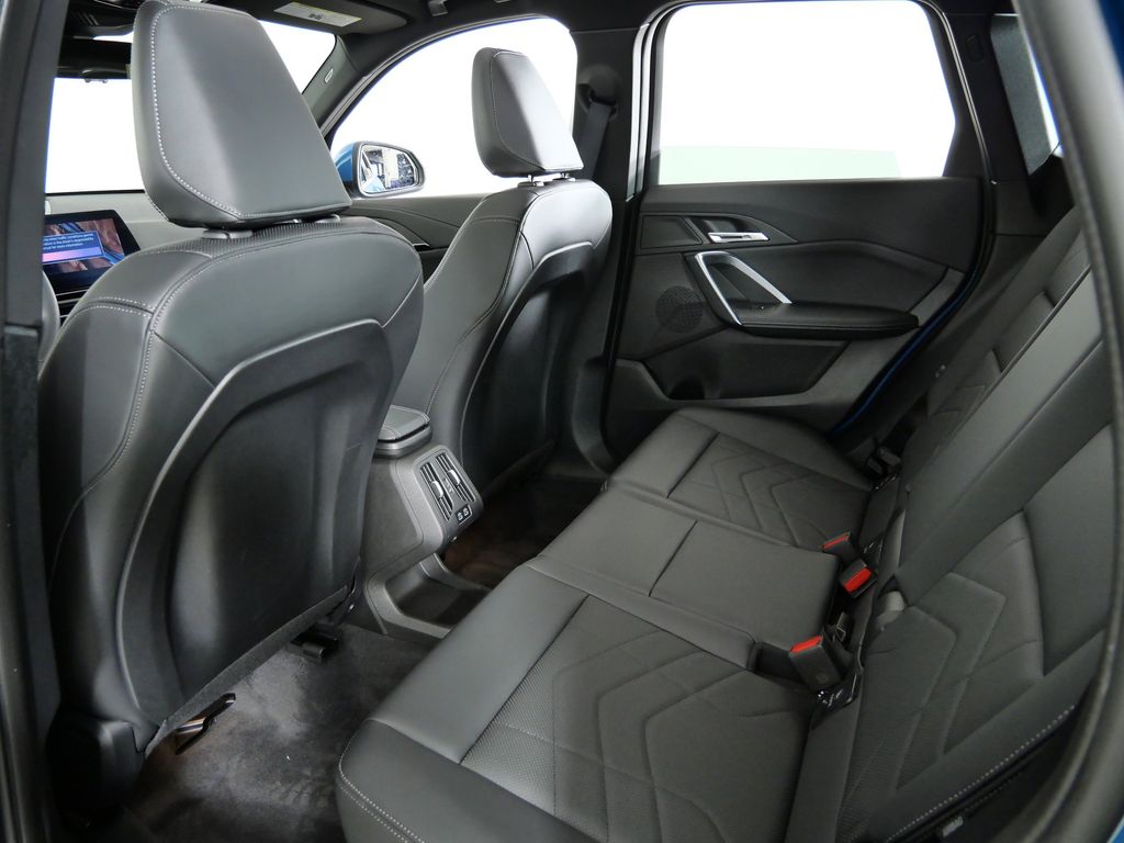 Thumbnail: 2025 BMW X1 - 35