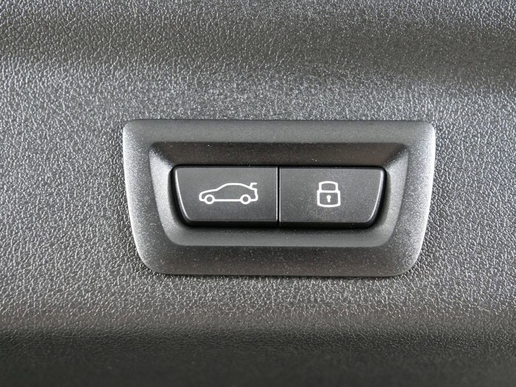 Thumbnail: 2025 BMW X1 - 32