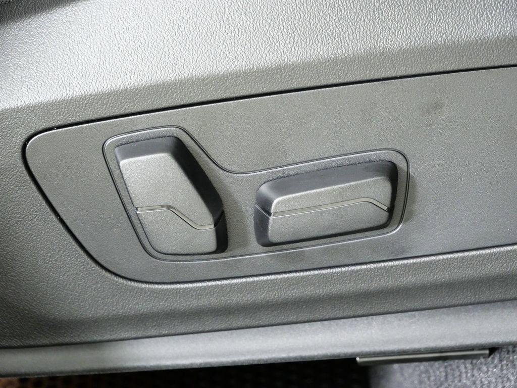 Thumbnail: 2026 BMW X1 - 30