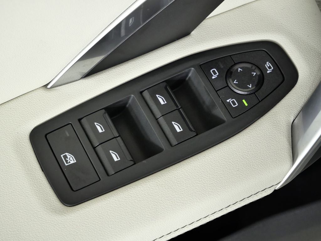 Thumbnail: 2026 BMW X1 - 38