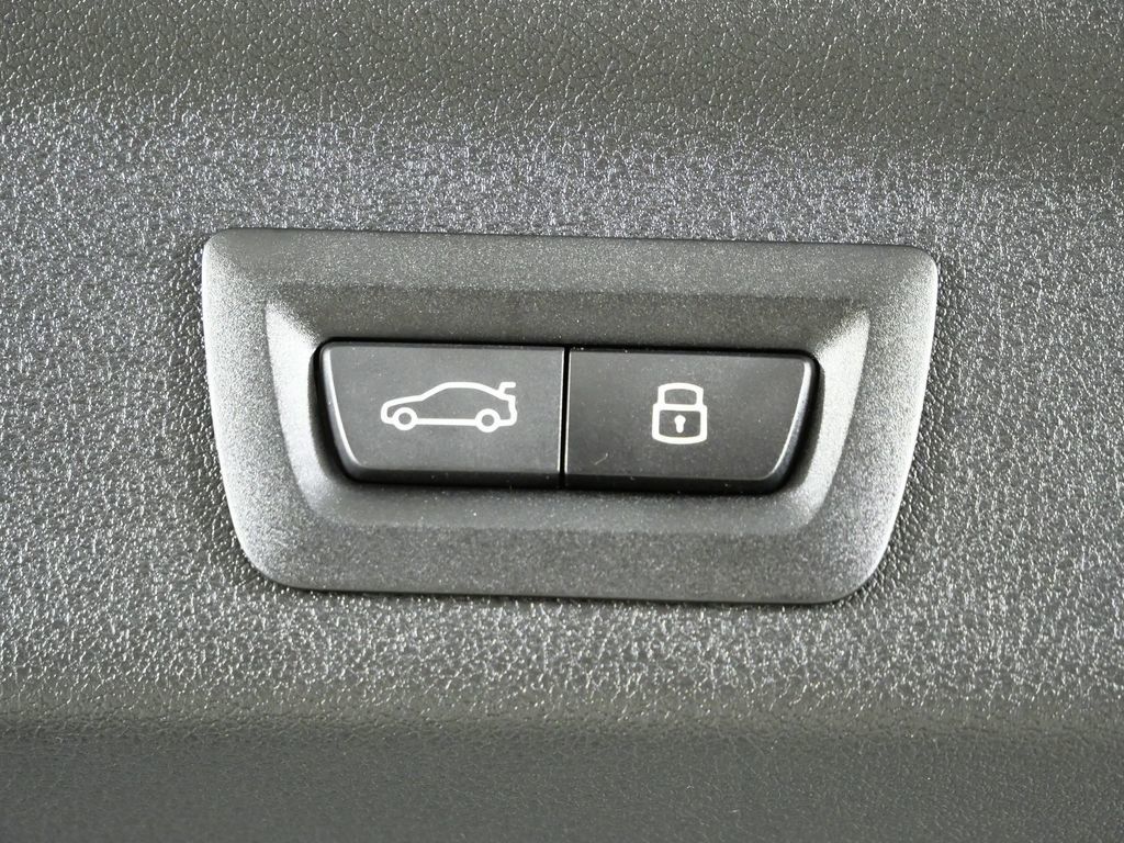 Thumbnail: 2026 BMW X1 - 31