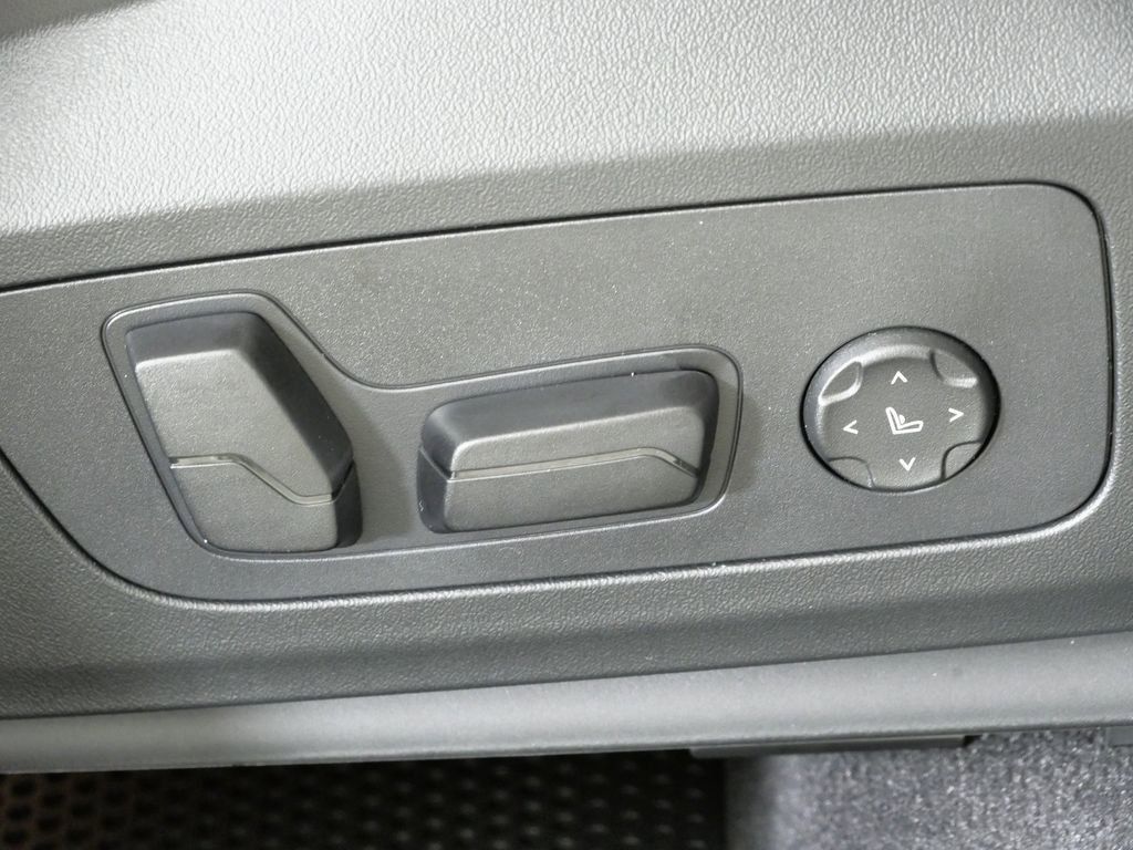 Thumbnail: 2026 BMW X1 - 28