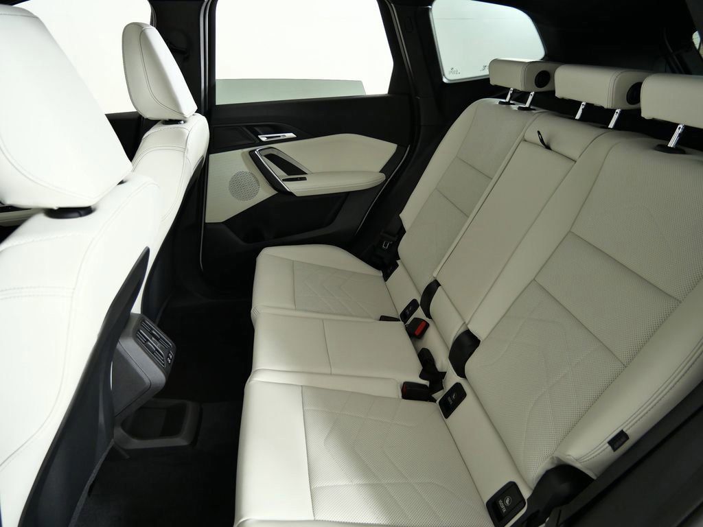 Thumbnail: 2026 BMW X1 - 34