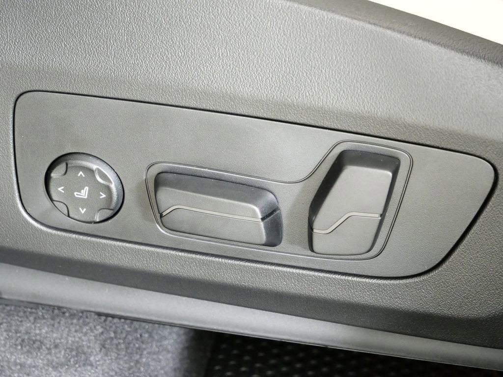 Thumbnail: 2026 BMW X1 - 40