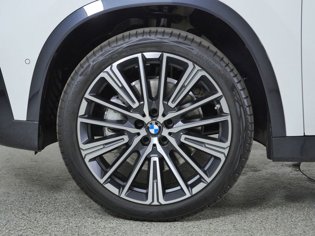 Thumbnail: 2026 BMW X1 - 25