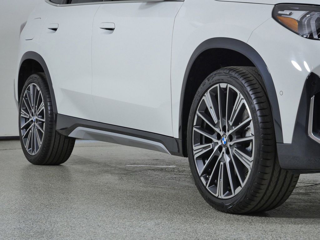 Thumbnail: 2026 BMW X1 - 8
