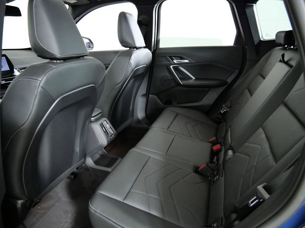Thumbnail: 2026 BMW X1 - 32