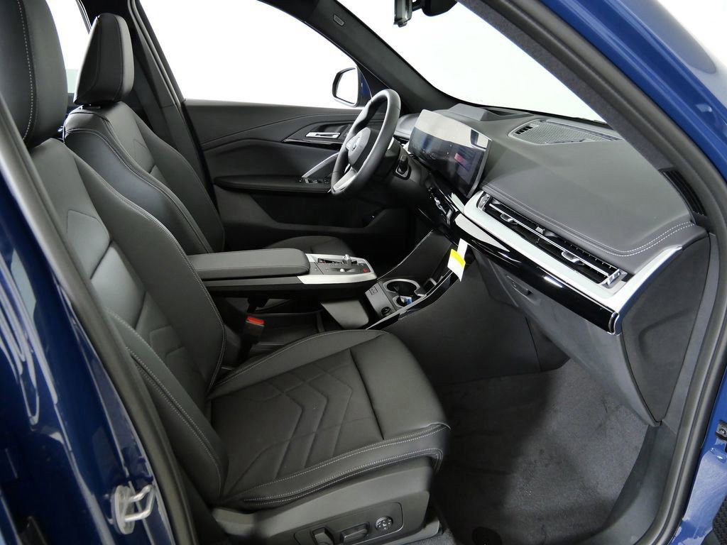 Thumbnail: 2026 BMW X1 - 8