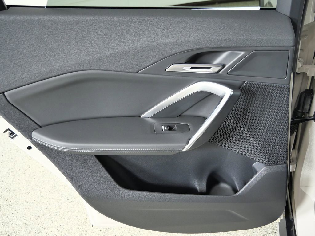 Thumbnail: 2026 BMW X1 - 32