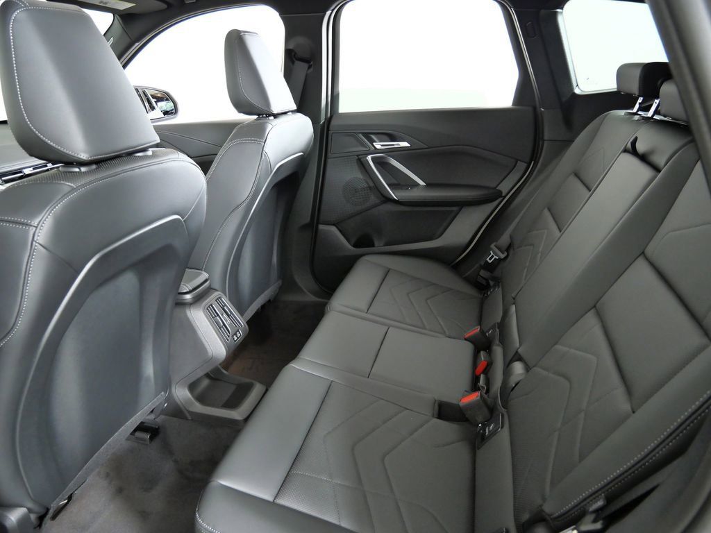 Thumbnail: 2026 BMW X1 - 33