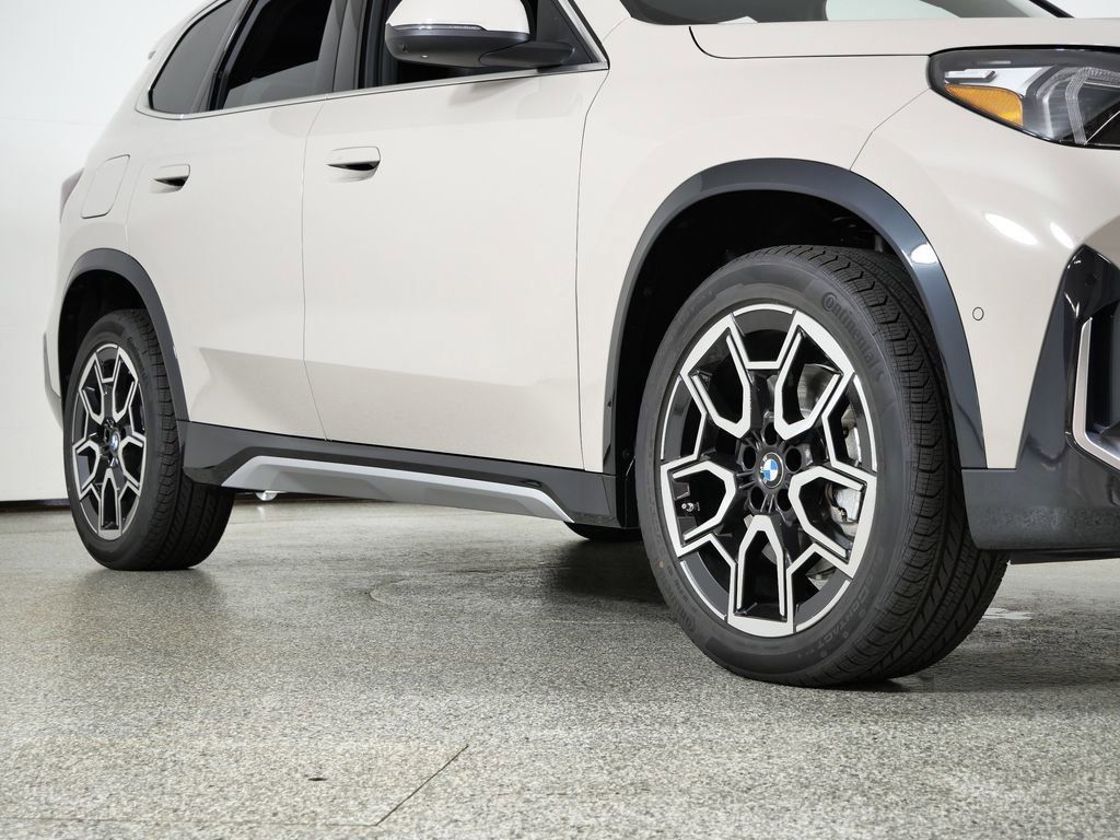 Thumbnail: 2026 BMW X1 - 8