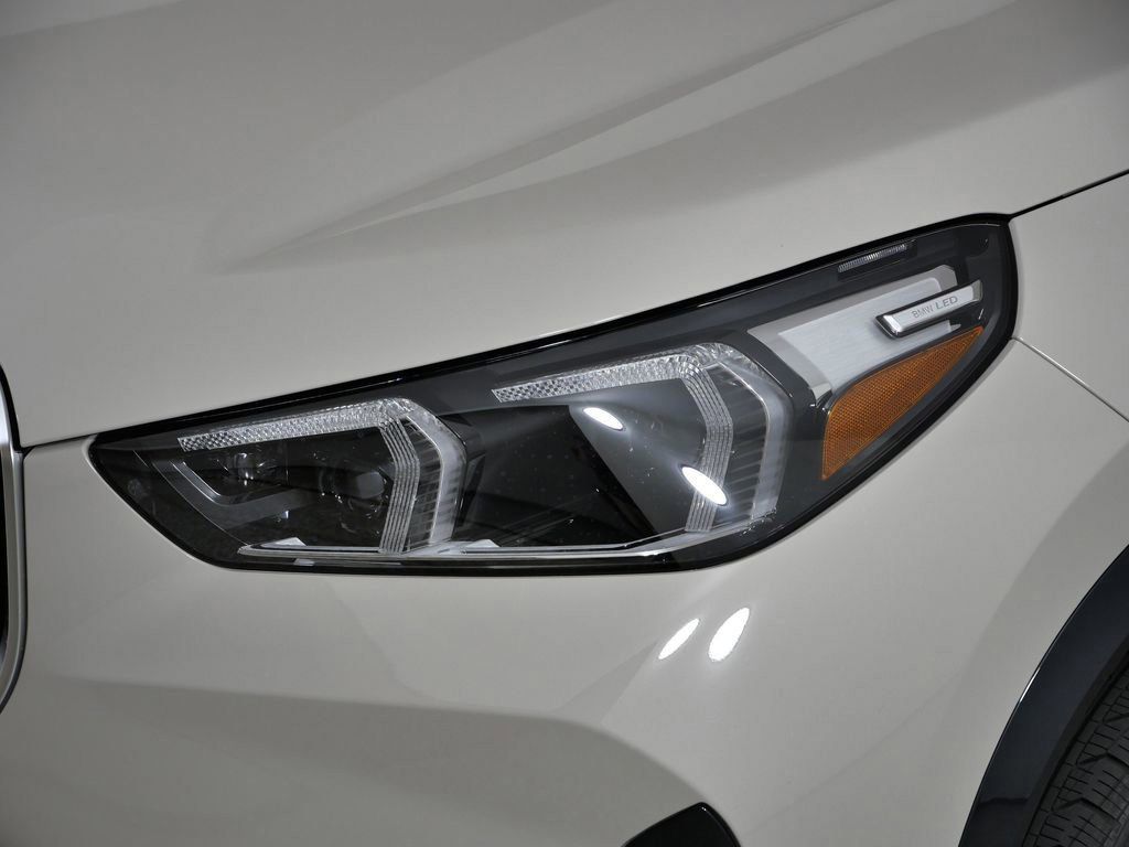 Thumbnail: 2026 BMW X1 - 15