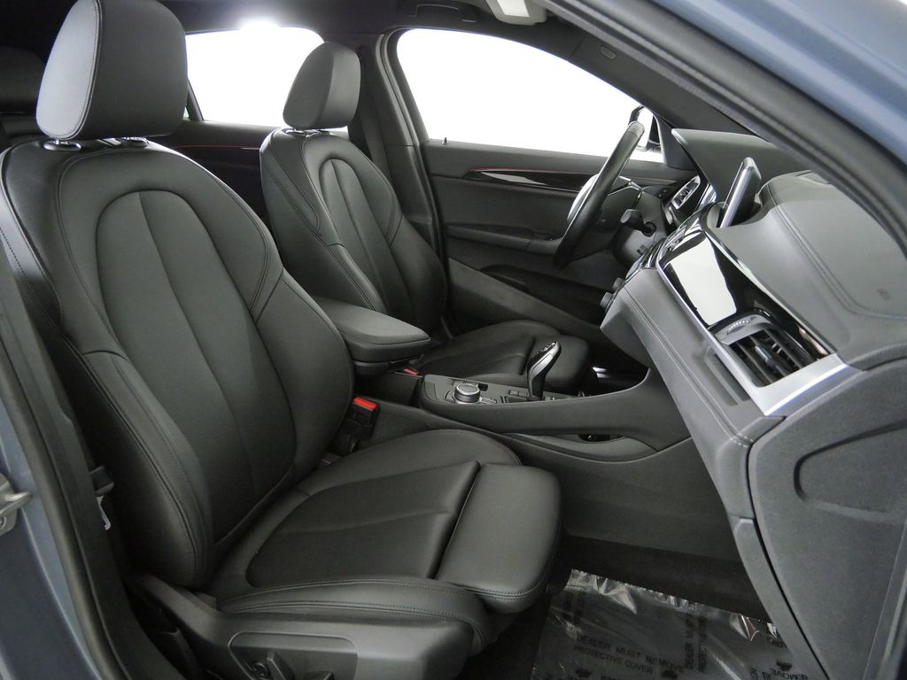 Thumbnail: 2021 BMW X2 - 10