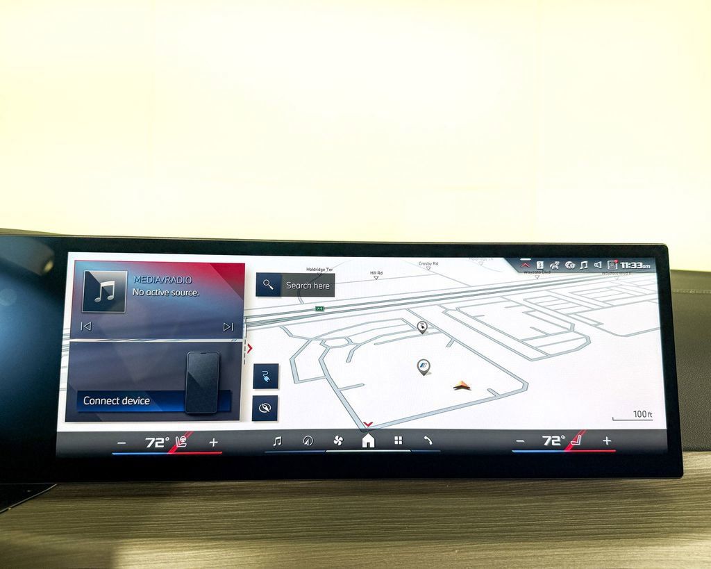 Thumbnail: 2025 BMW i4 - 13