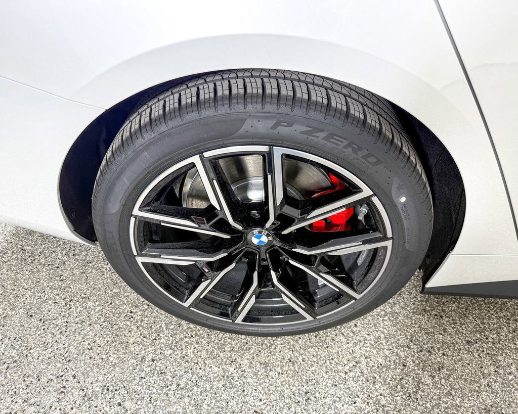 Thumbnail: 2025 BMW i4 - 29