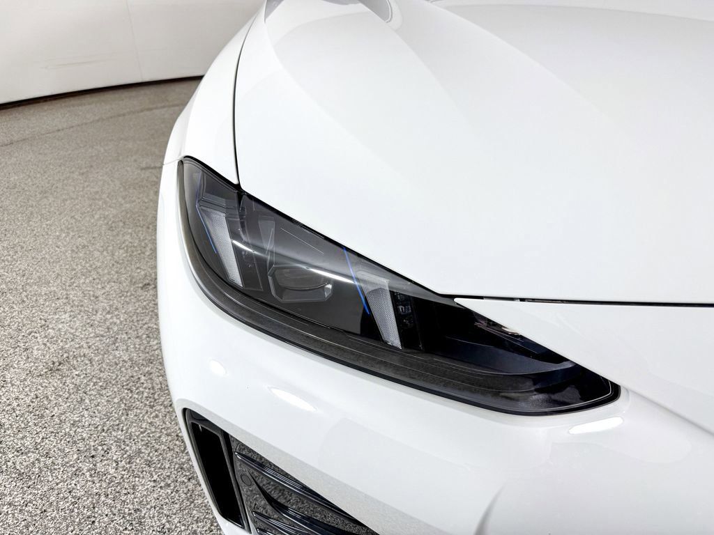 Thumbnail: 2025 BMW i4 - 7