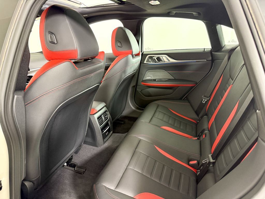 Thumbnail: 2025 BMW i4 - 36