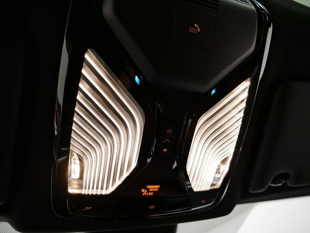 Thumbnail: 2025 BMW i4 - 40